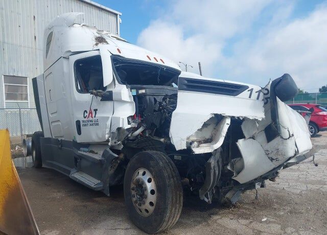 2024 FREIGHTLINER Cascadia