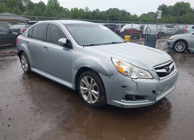 2014 SUBARU Legacy