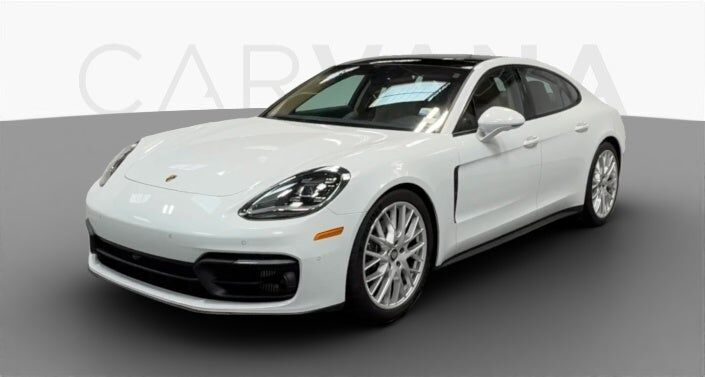 2022 PORSCHE Panamera