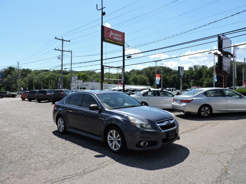 2014 SUBARU Legacy