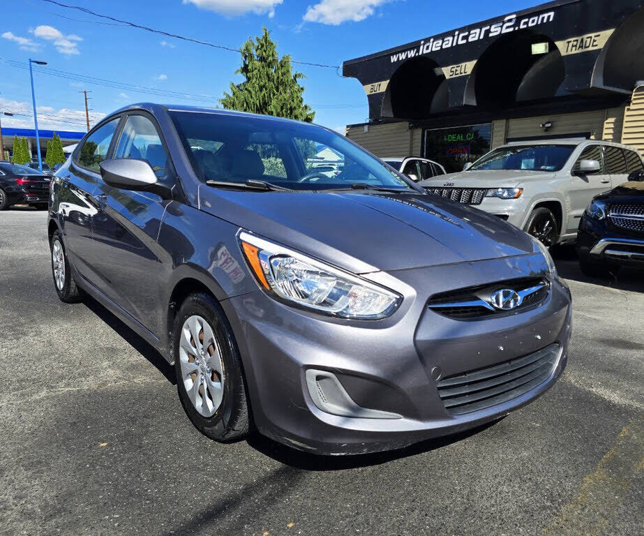 2017 HYUNDAI Accent