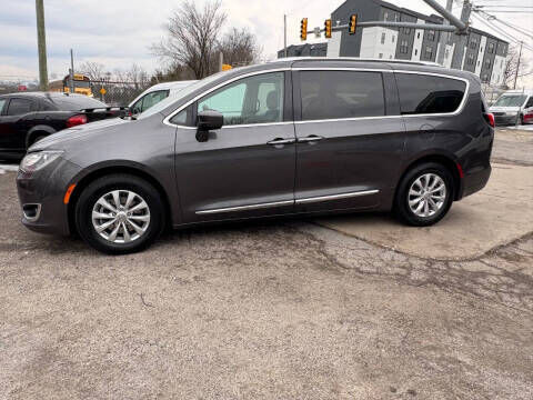 2019 CHRYSLER Pacifica