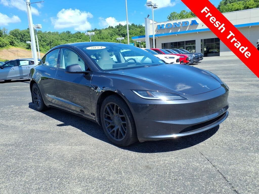 2024 TESLA Model 3