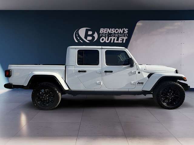 2025 JEEP Gladiator