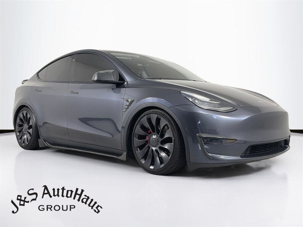 2021 TESLA Model Y