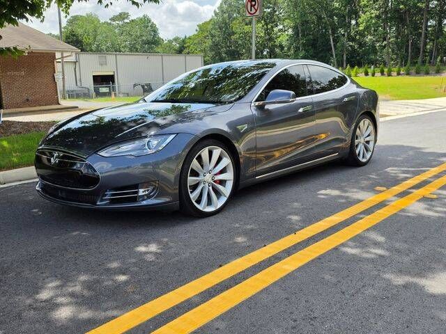 2014 TESLA Model S