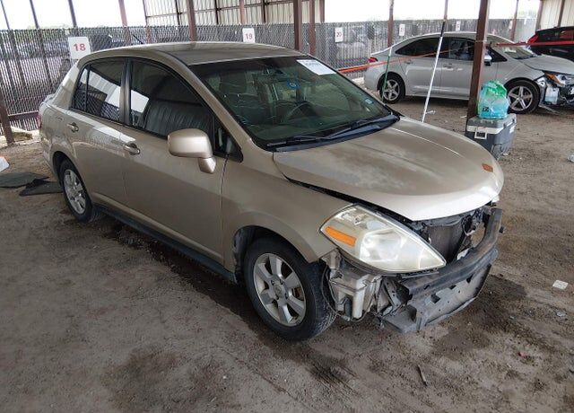2009 NISSAN Versa