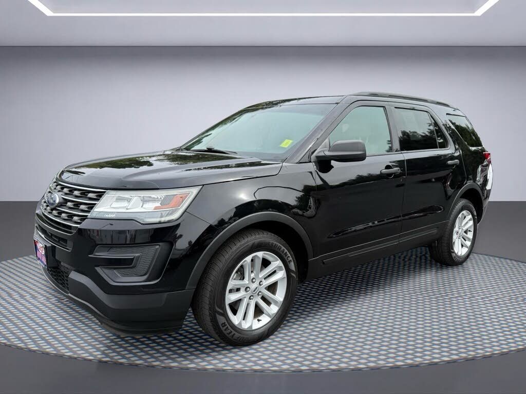 2017 FORD Explorer