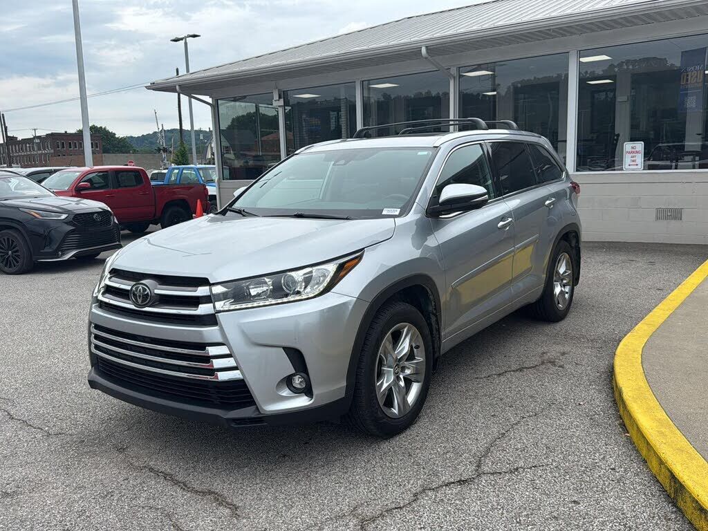 2019 TOYOTA Highlander