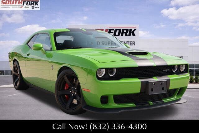 2017 DODGE Challenger