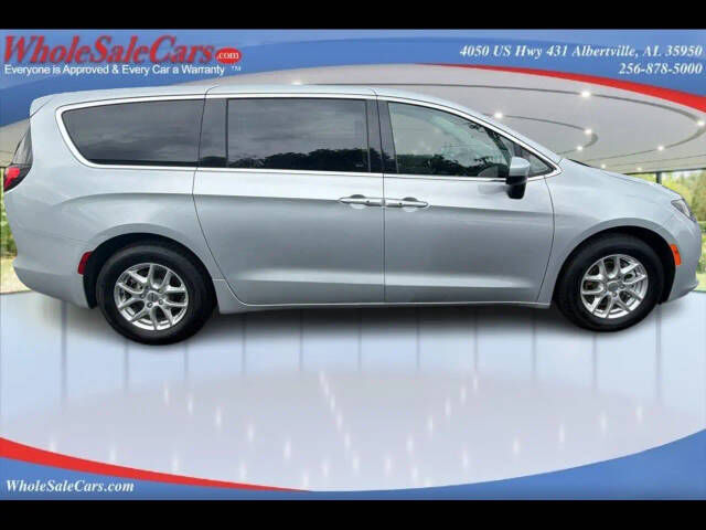 2023 CHRYSLER Voyager