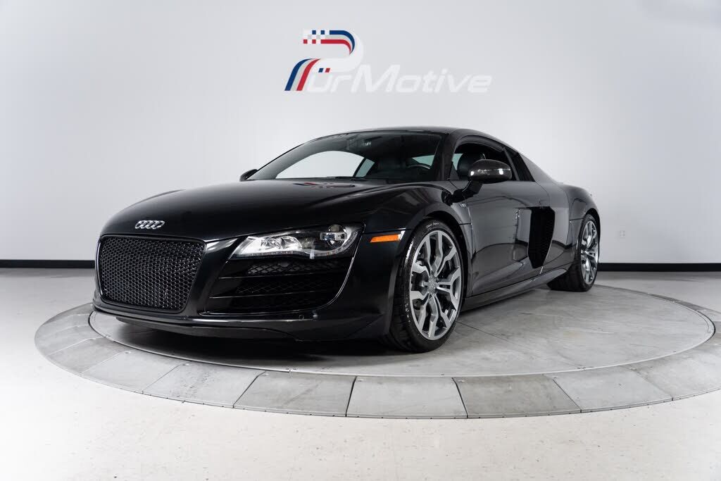 2012 AUDI R8