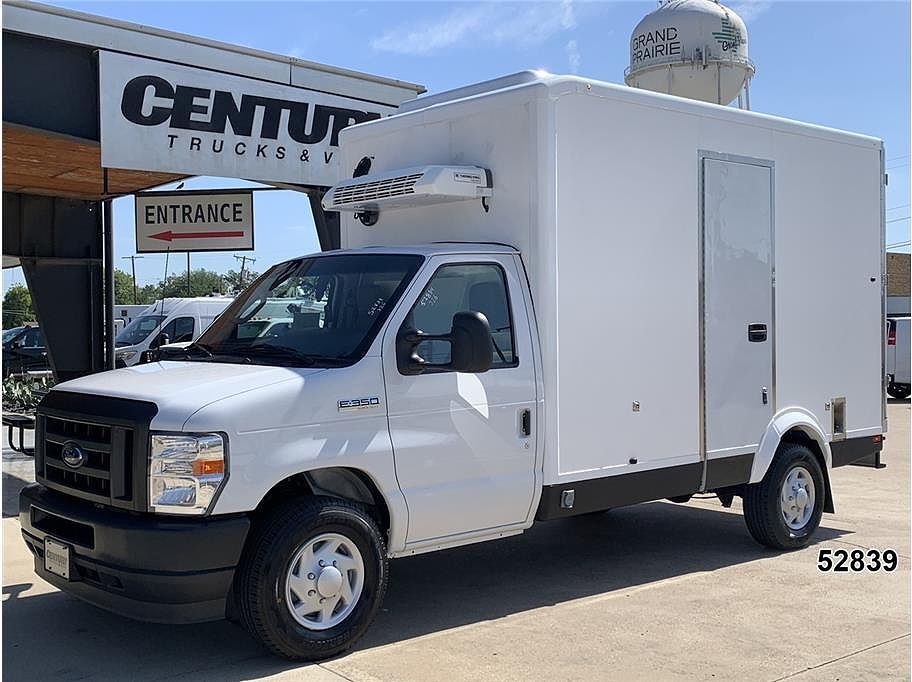 2023 FORD E-350