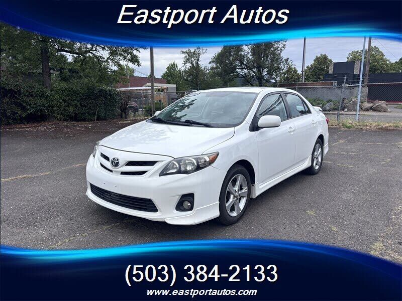2013 TOYOTA Corolla