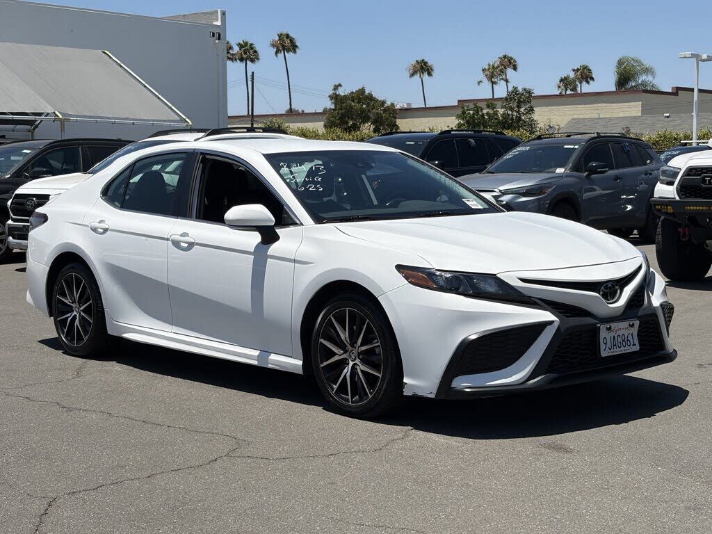 2024 TOYOTA Camry