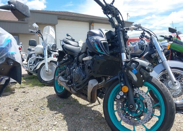 2024 YAMAHA MTN690