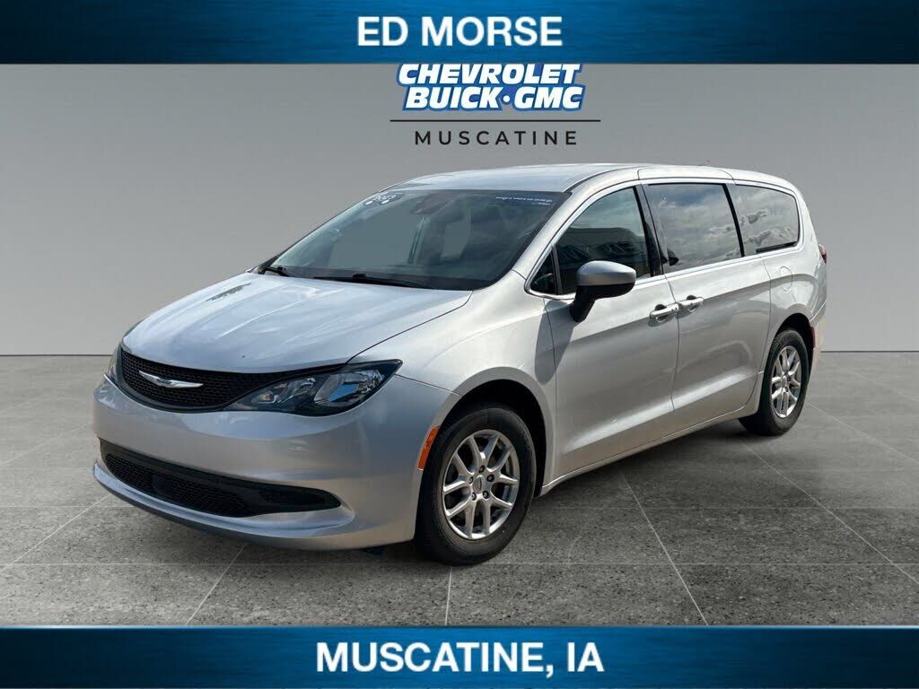 2023 CHRYSLER Voyager