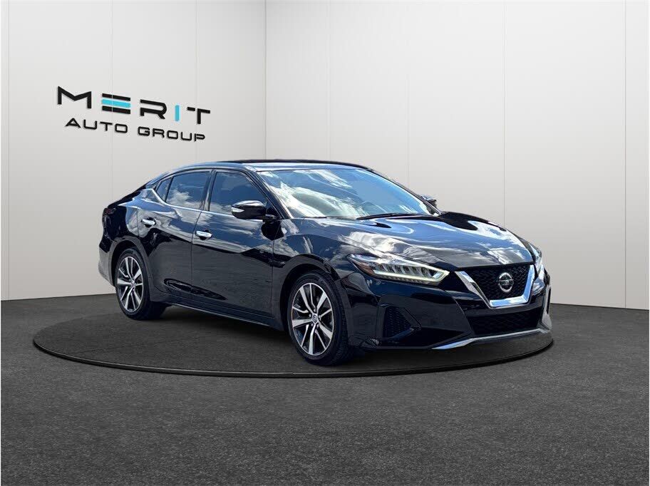 2019 NISSAN Maxima