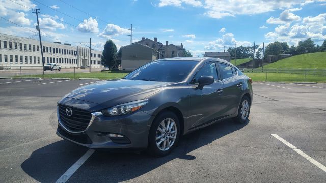 2018 MAZDA Mazda3