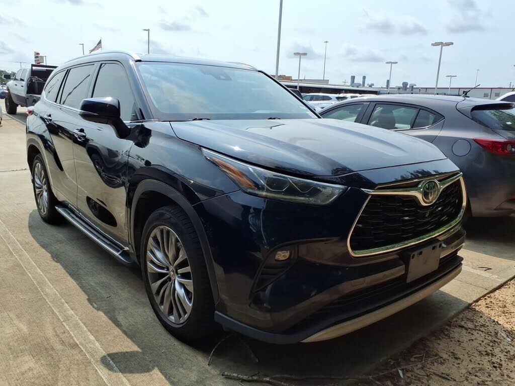 2020 TOYOTA Highlander