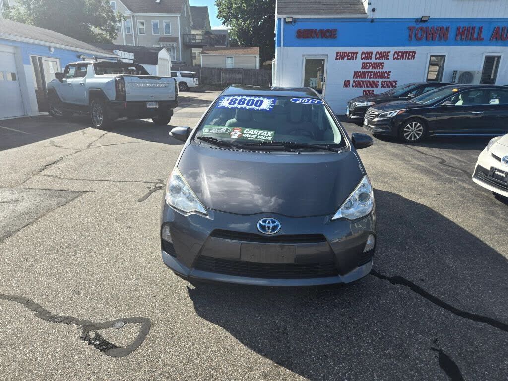 2014 TOYOTA Prius