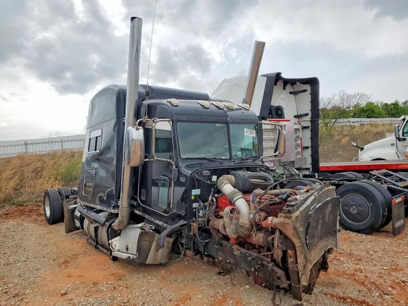 2013 PETERBILT 386