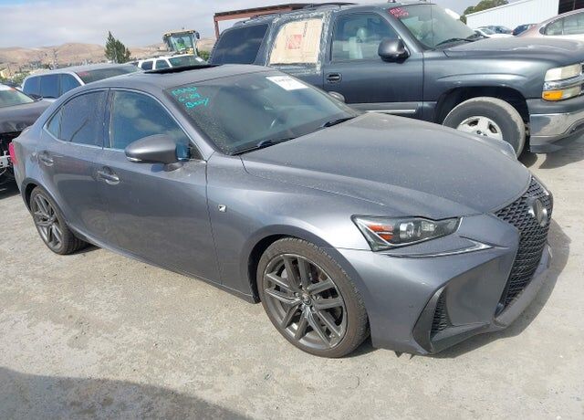 2018 LEXUS IS