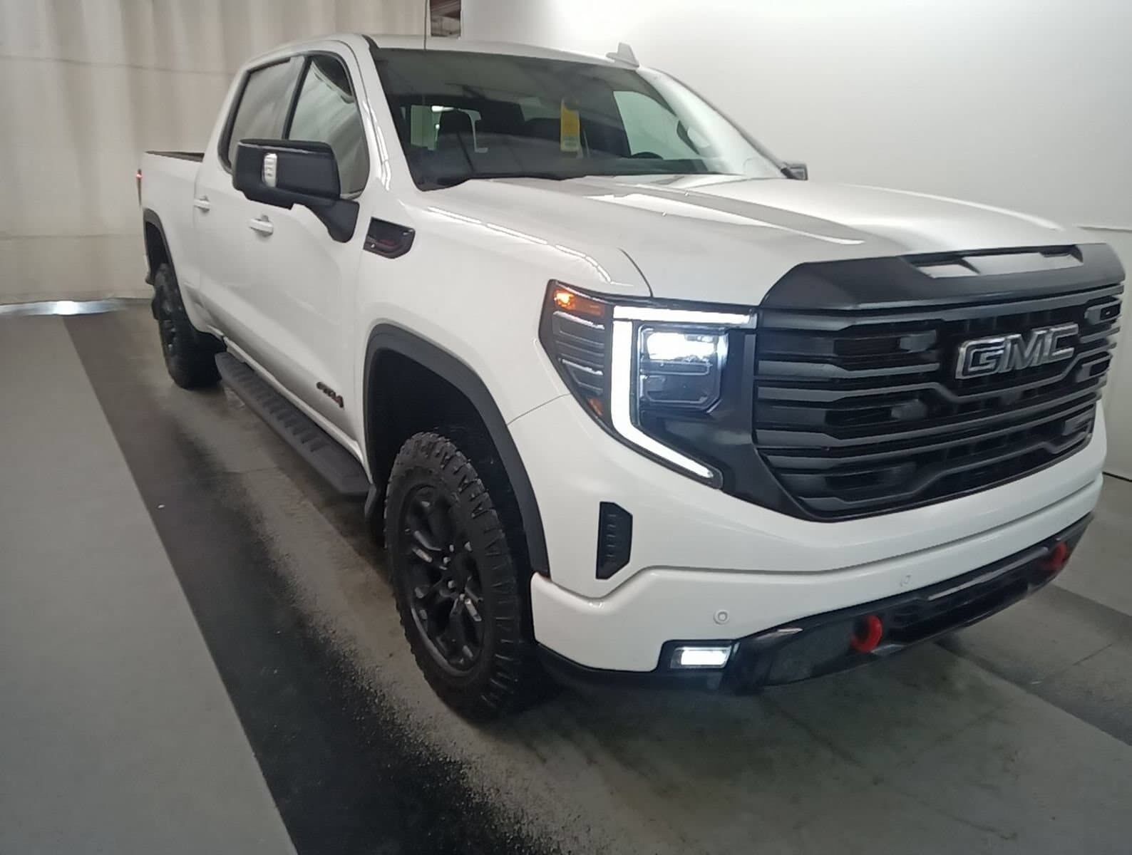 2024 GMC Sierra
