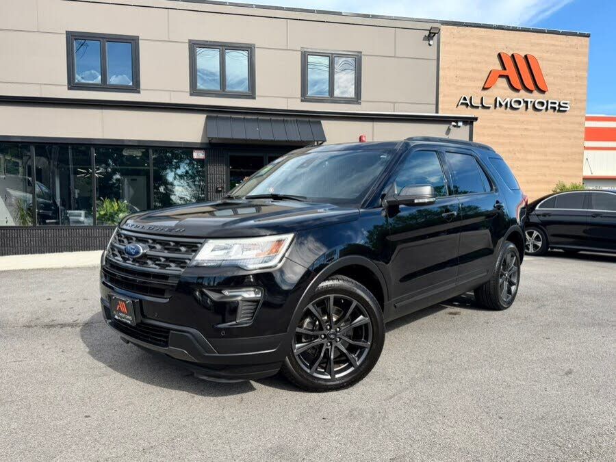 2019 FORD Explorer