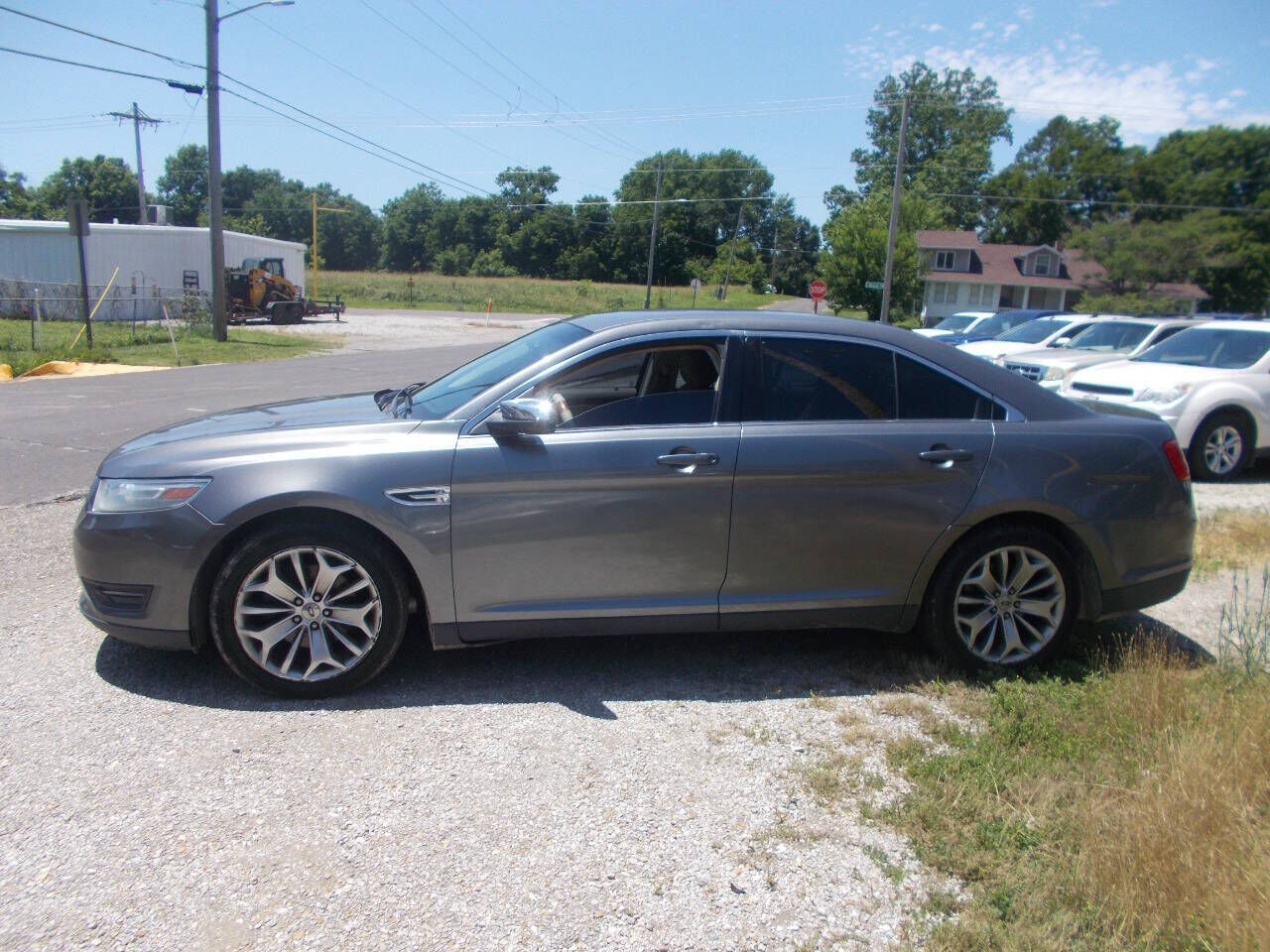 2013 FORD Taurus