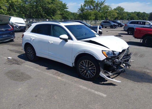 2022 AUDI Q3