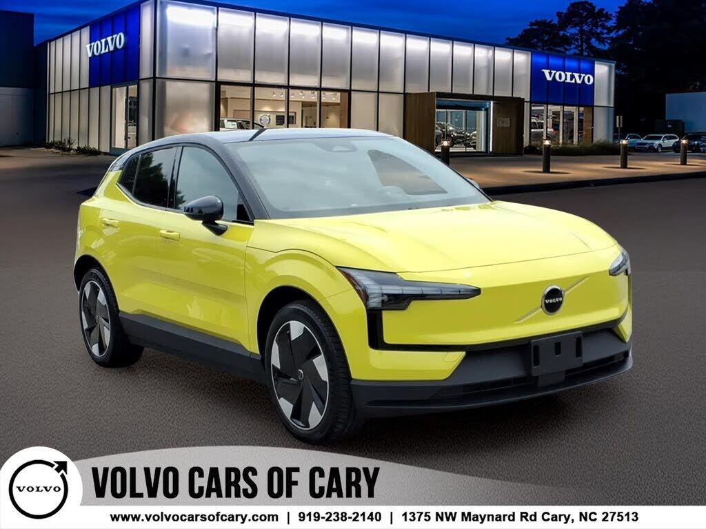 2025 VOLVO EX30