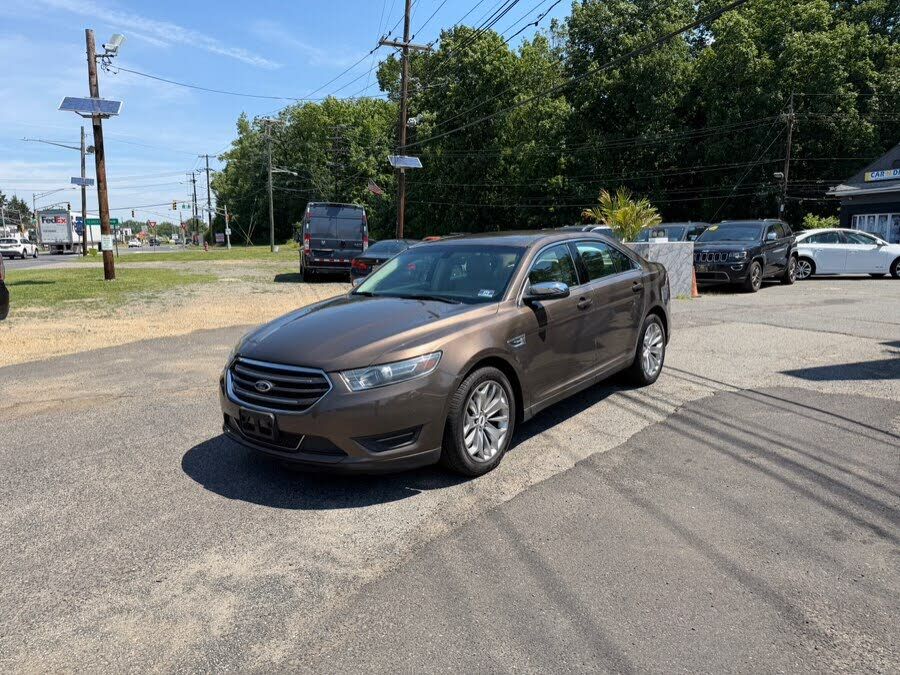 2015 FORD Taurus