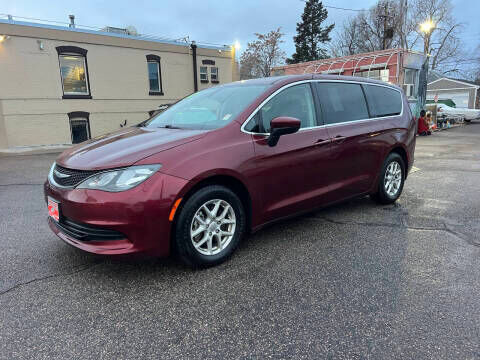 2017 CHRYSLER Pacifica