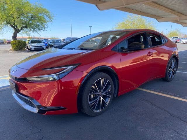 2025 TOYOTA PRIUS