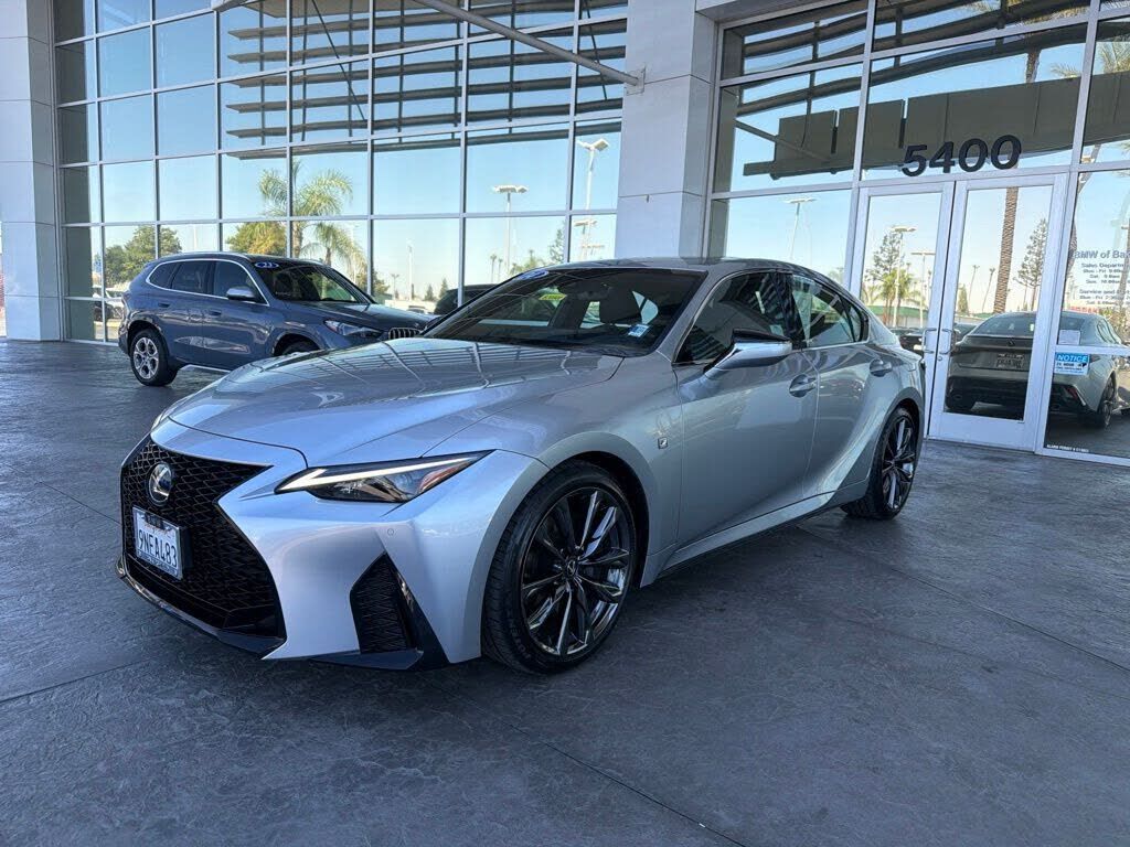 2024 LEXUS IS