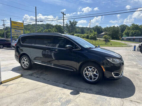 2017 CHRYSLER Pacifica