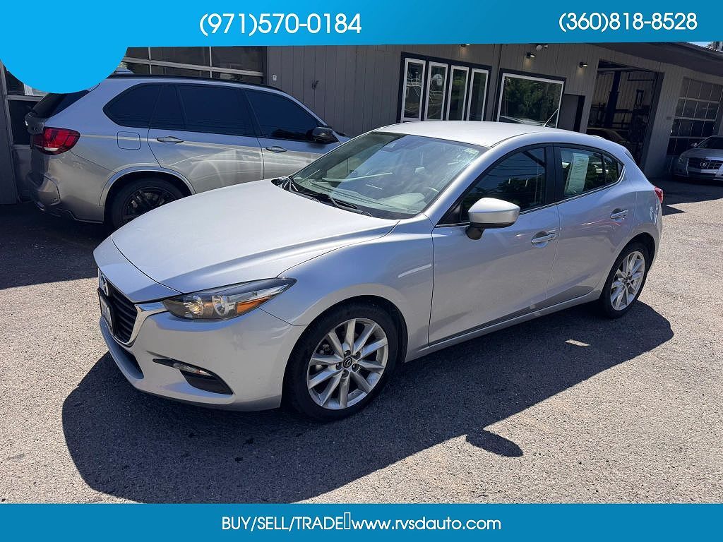 2017 MAZDA Mazda3
