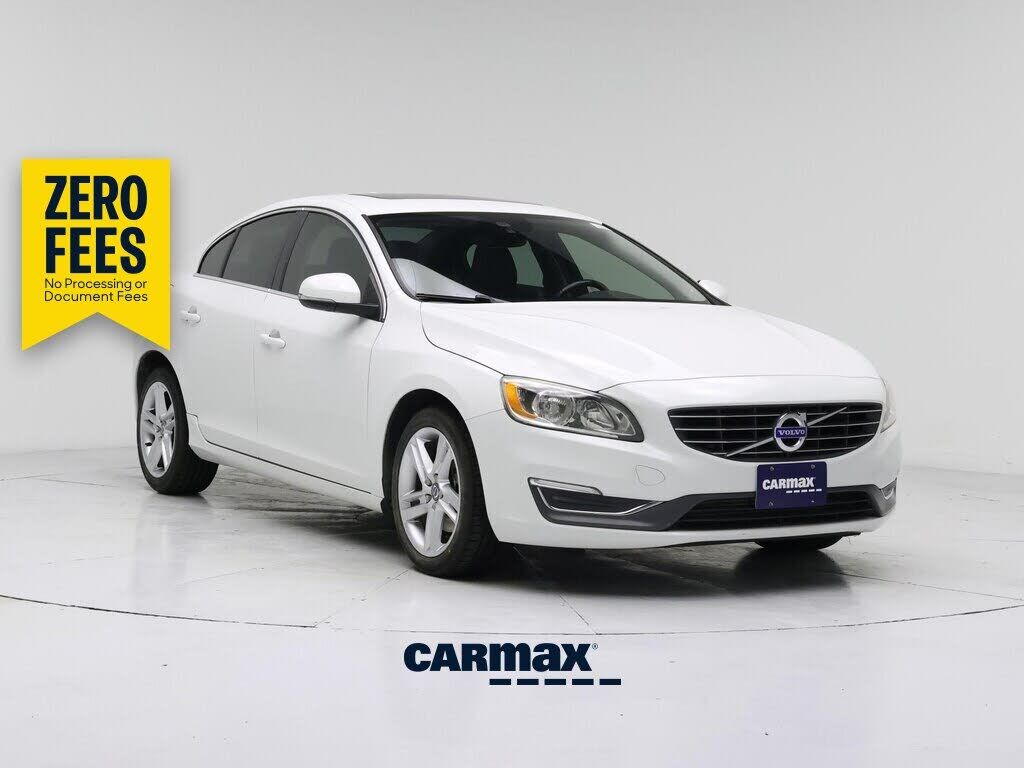 2015 VOLVO S60