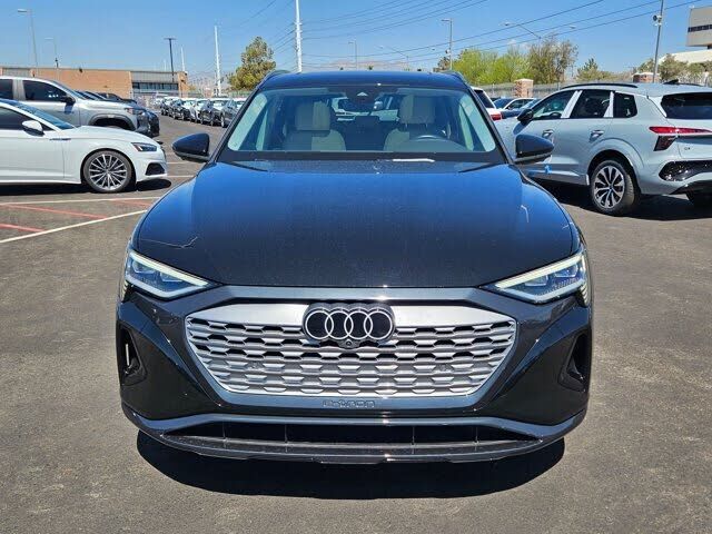 2024 Audi Q8