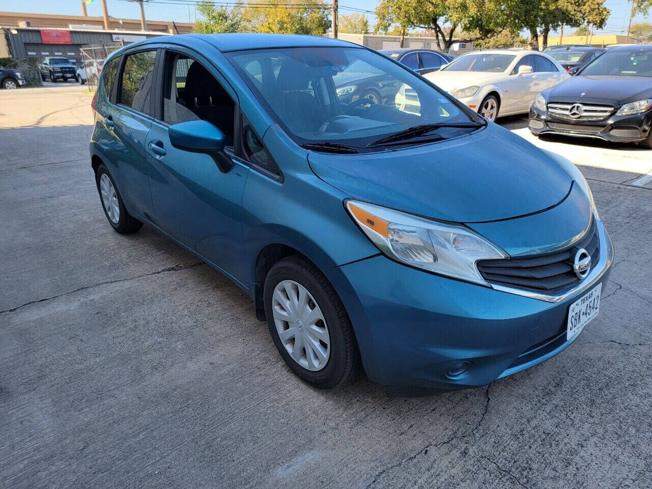2016 NISSAN Versa
