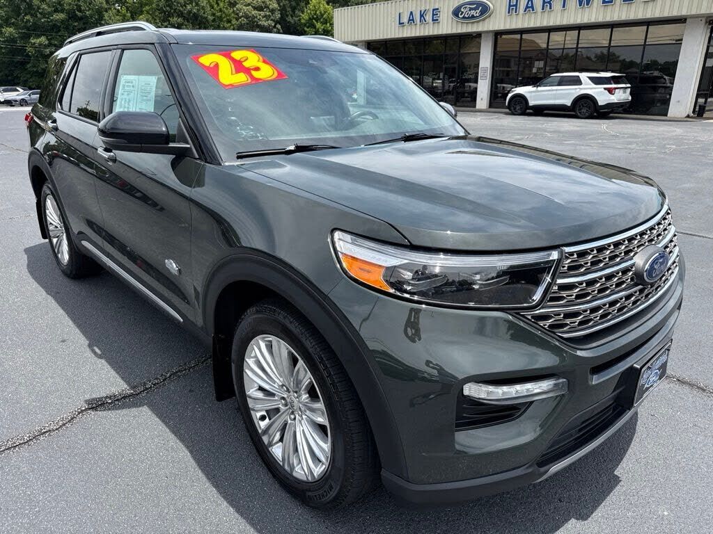 2023 FORD Explorer