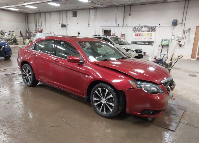 2012 CHRYSLER 200