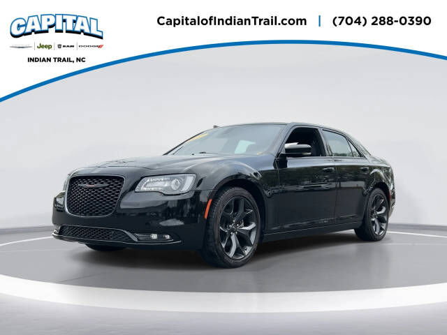2023 CHRYSLER 300