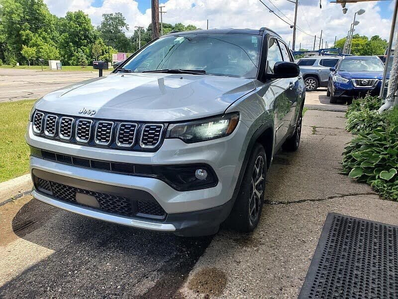2025 JEEP Compass