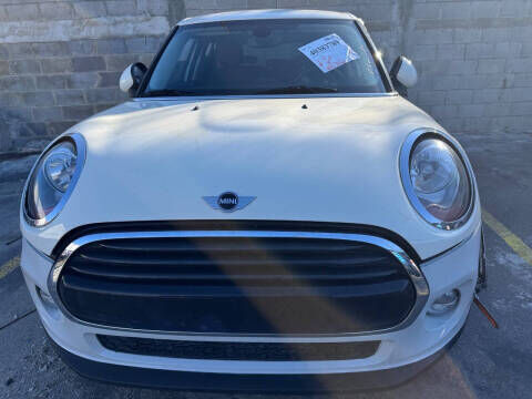 2017 MINI Cooper