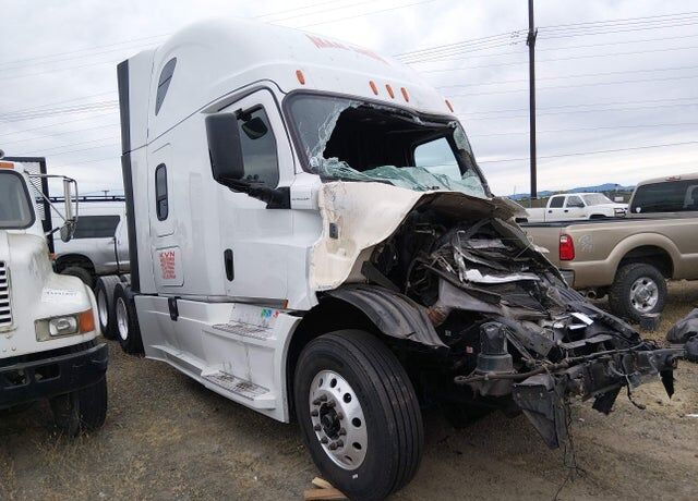 2020 FREIGHTLINER New Cascadia 126" Sleepercab