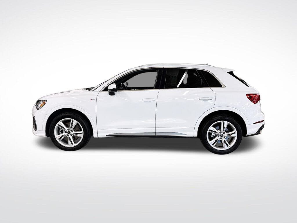 2022 Audi Q3