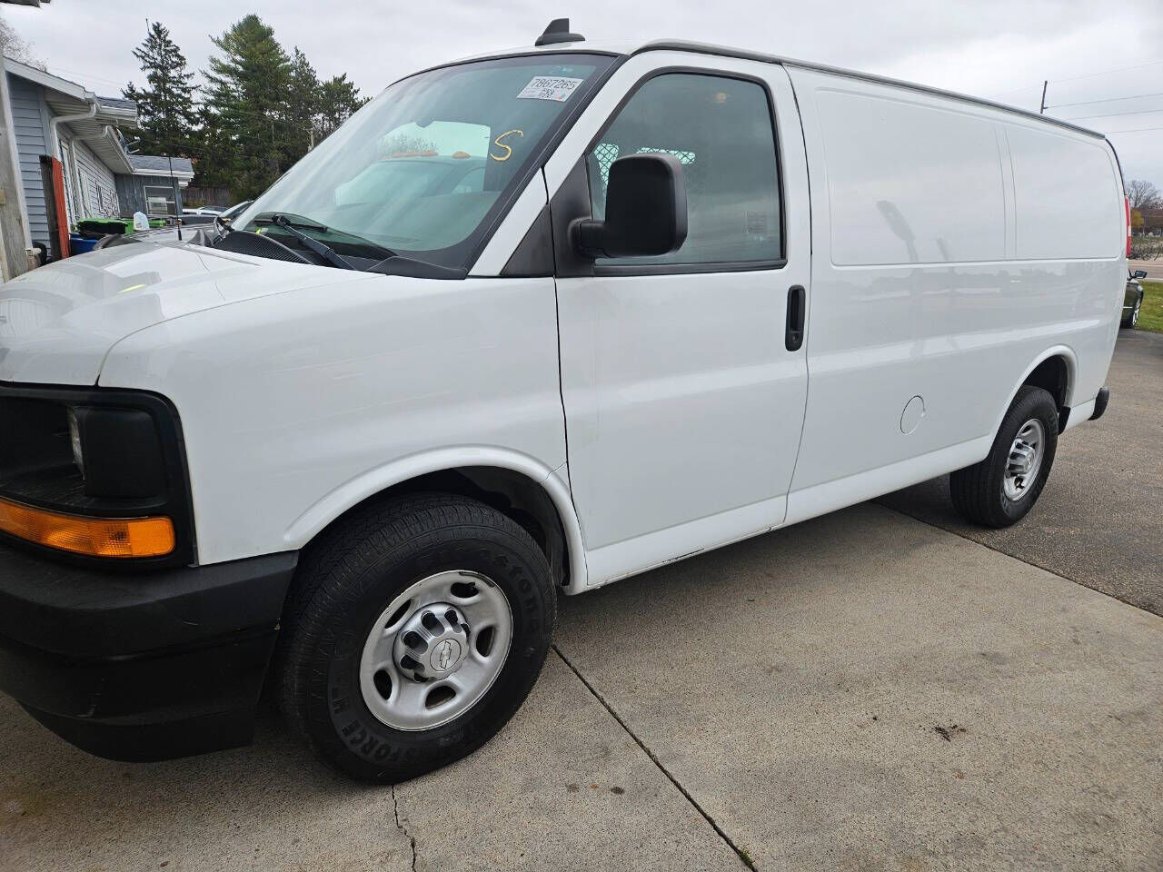 2017 CHEVROLET Express