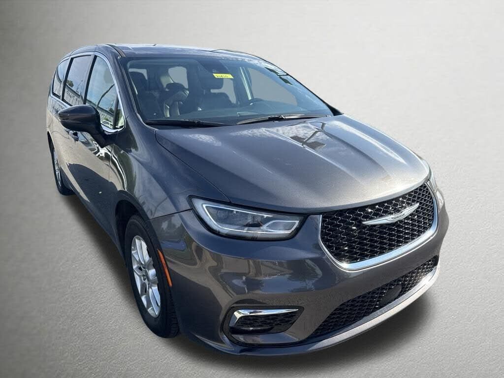 2023 CHRYSLER Pacifica